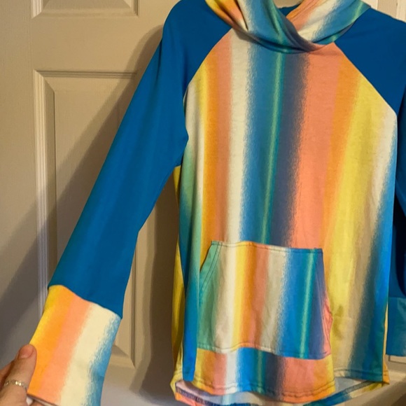 Bright colored striped soft hoodie Bold gorgeous colors - Picture 2 of 7